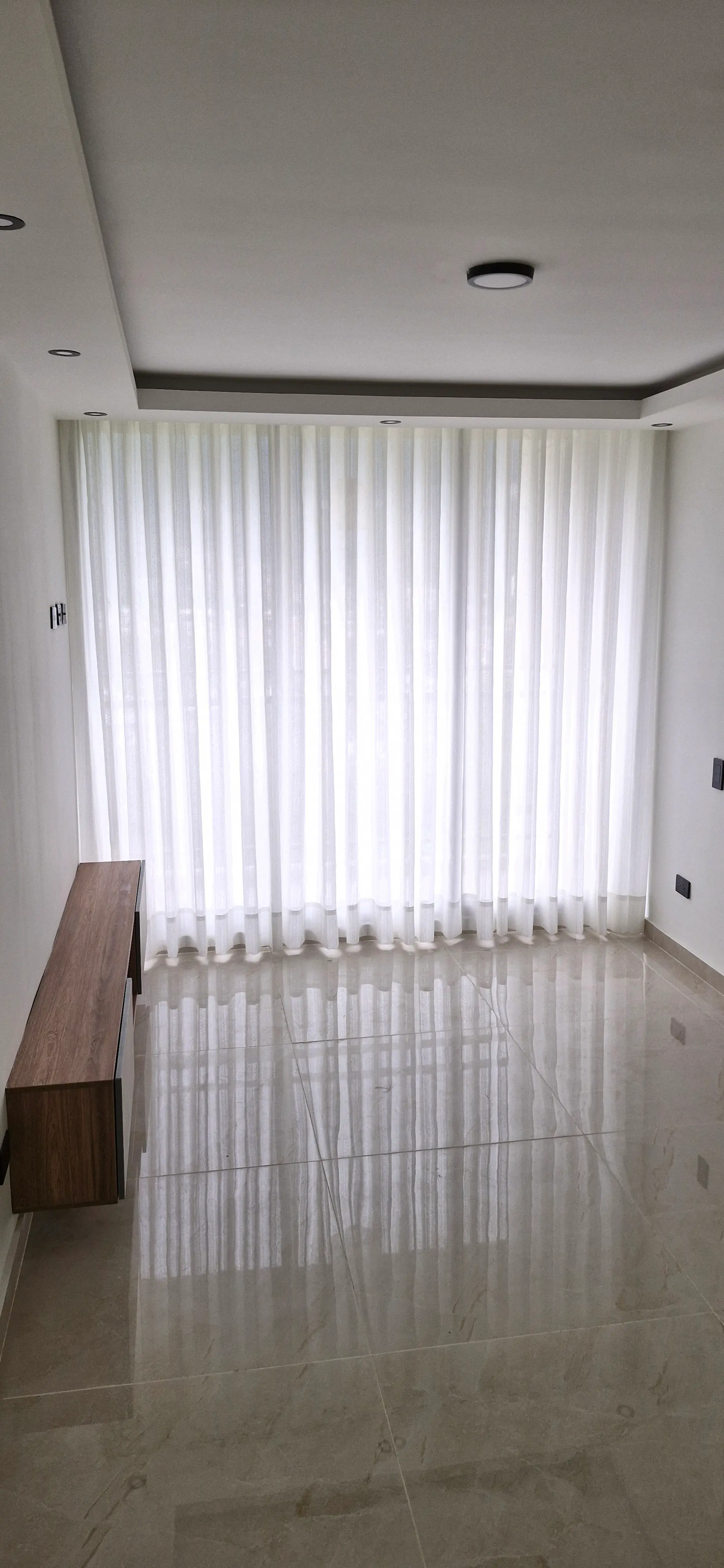 Cortina onda en velo semipesado en Ibagué - Instalación en Conjunto Fortezza 4
