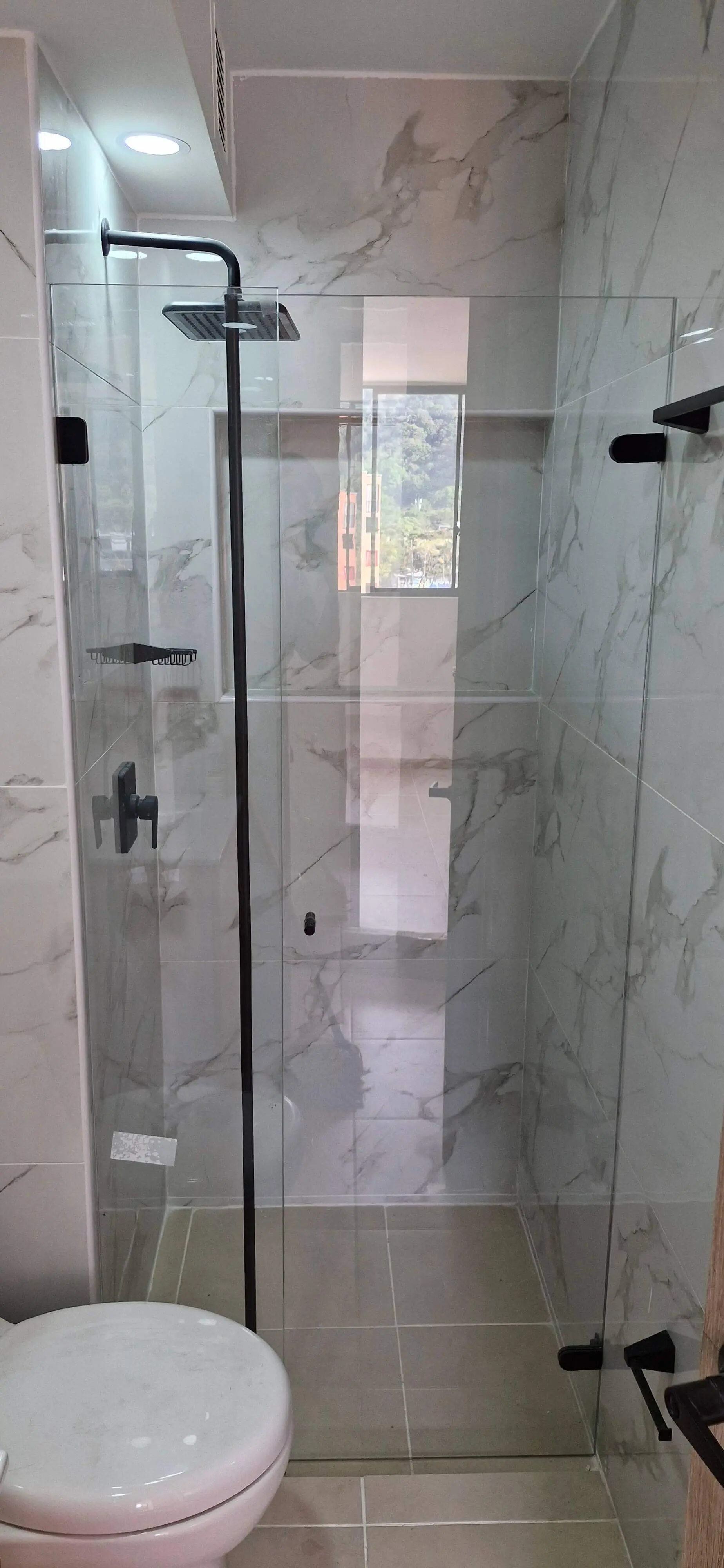 Division de baño abatible en Ibagué