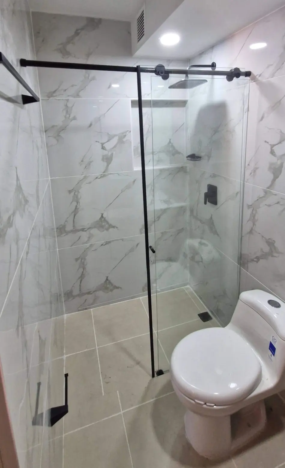 Division de baño corrediza en Ibagué