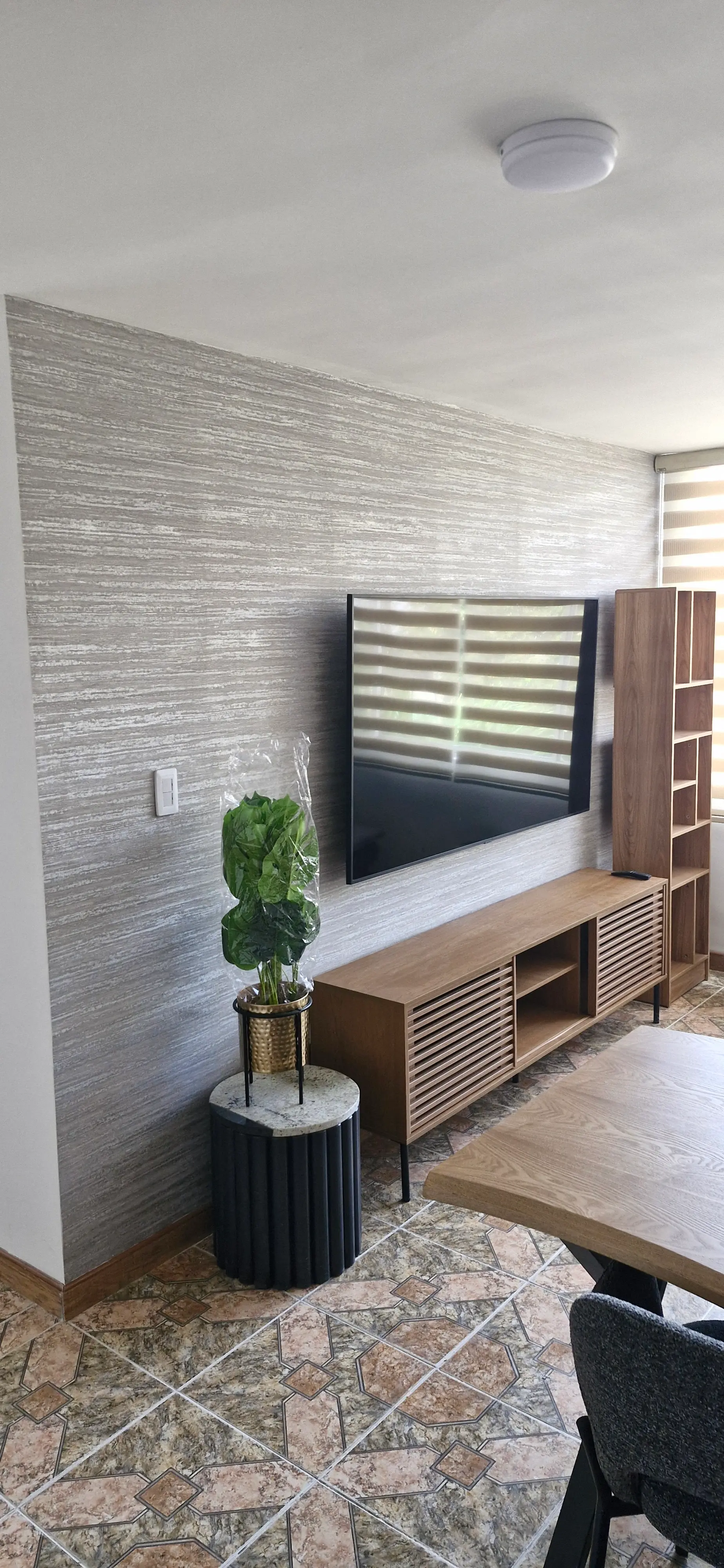 Papel de colgadura en Ibagué - Instalación en Conjunto reservas del jardin 